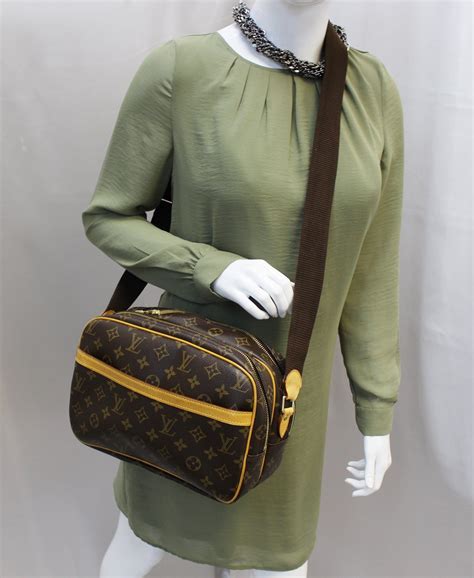 lv monogram reporter pm